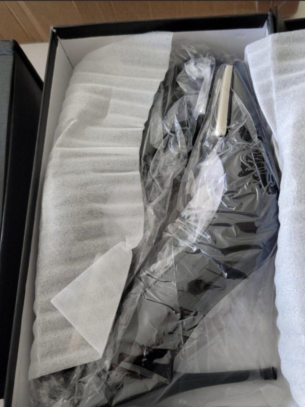 Saint Laurent Torgeis Adena (Size 9.5)